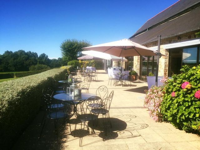 MANOIR DE PONTBRIAND- TERRASSE OUEST